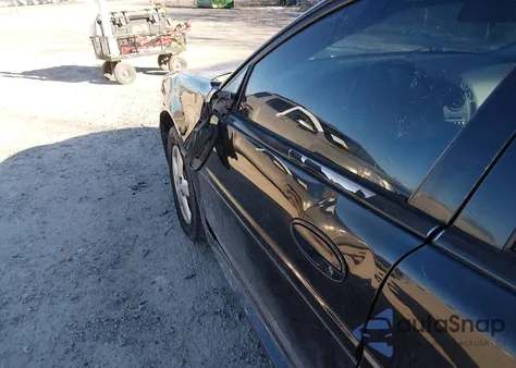 2005 Pontiac Grand Prix z USA, uszkodzony, nr VIN 2G2WP522751136322